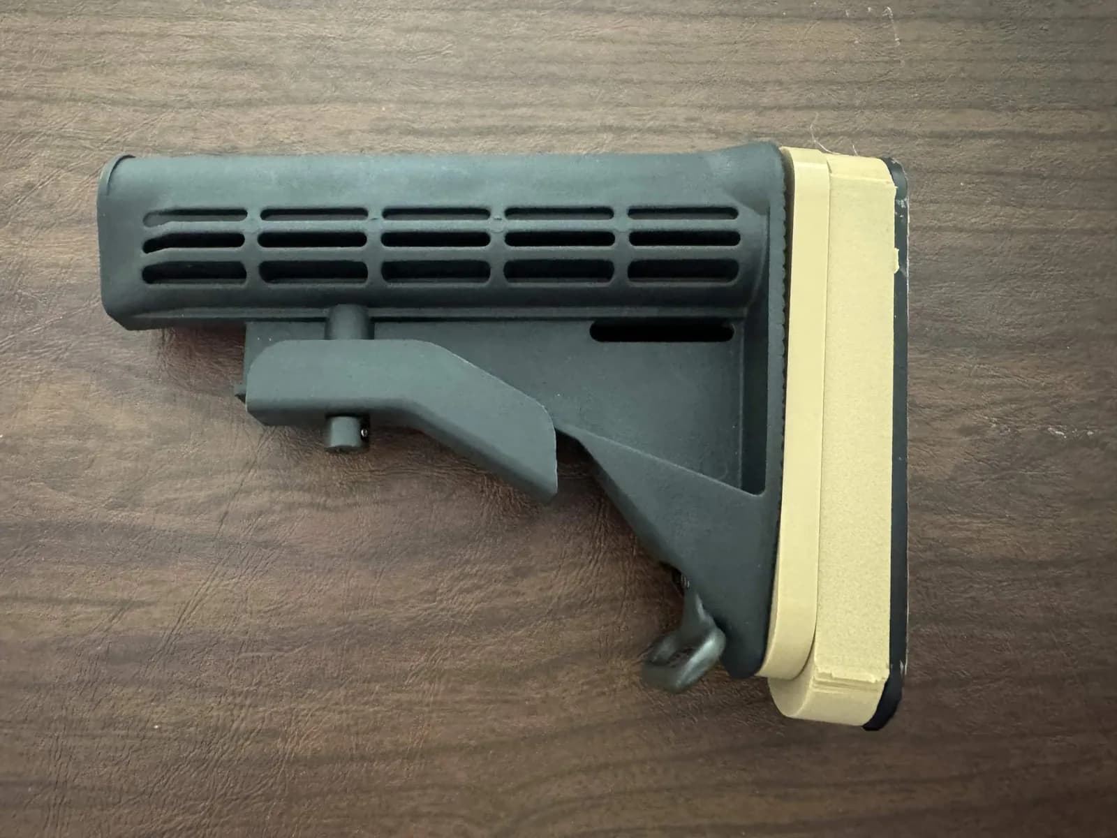 Side view of the SAA weapon-stock sensing module